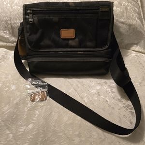 Men’s Tumi Crossbody